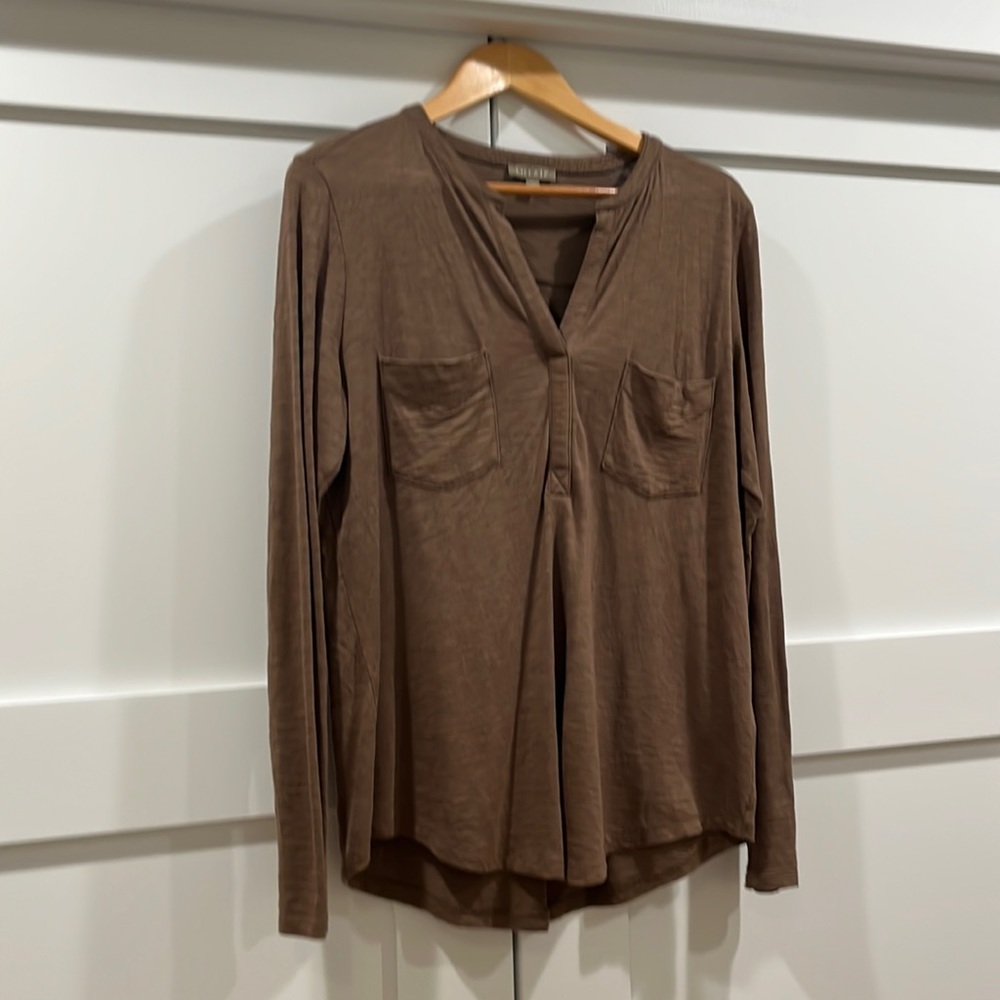 Casual top by Lilla P